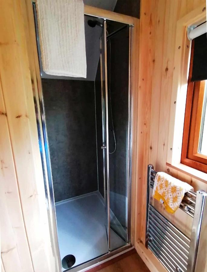 Air A' Chroit Luxury Pods Apartman Paible Kültér fotó